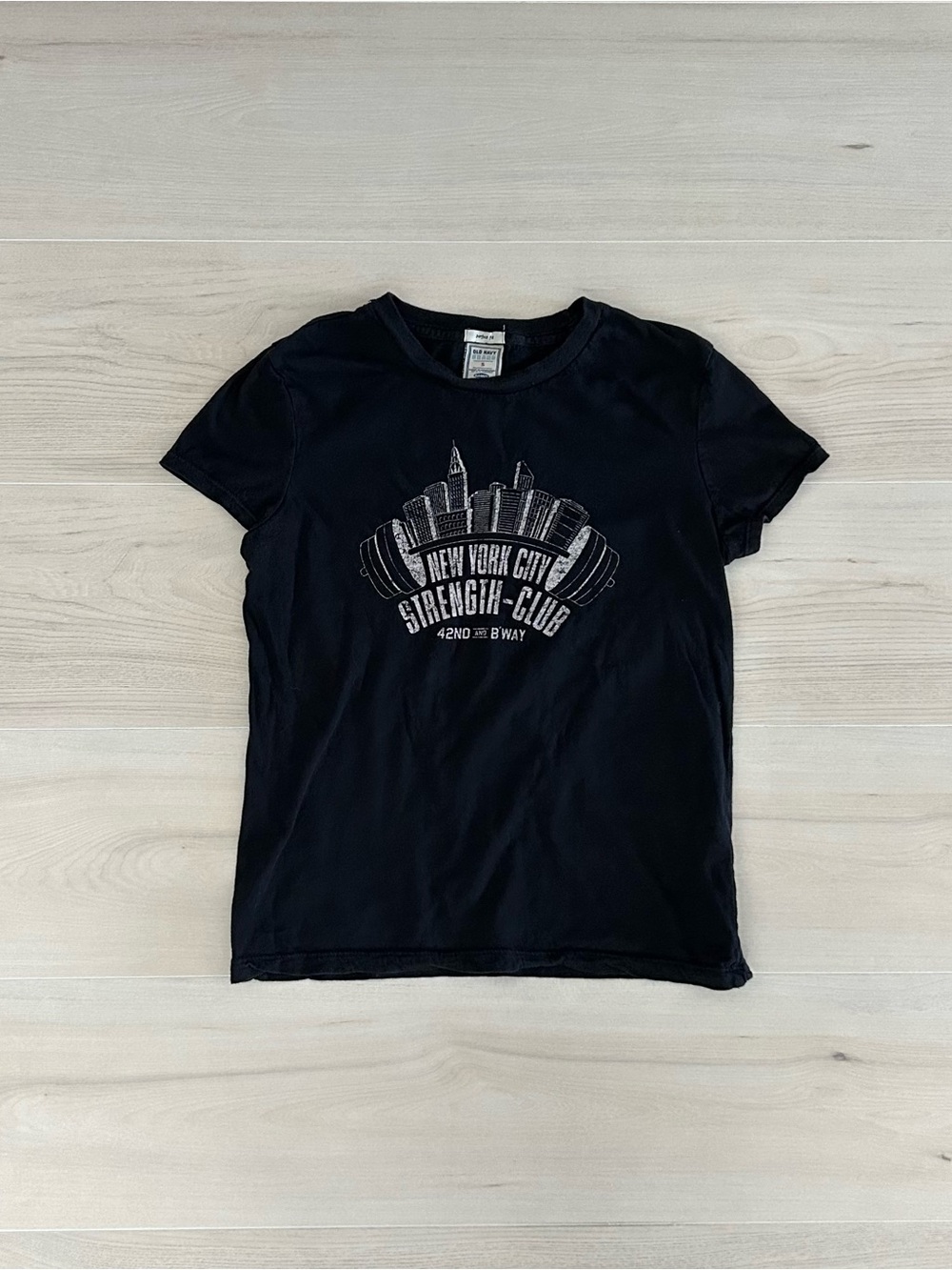y2k old navy nyc strength club perfect fit baby tee